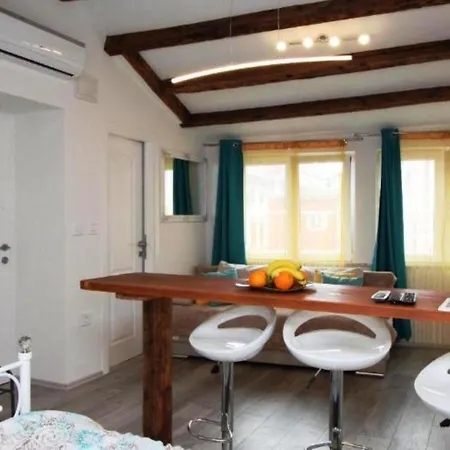 Monte B. Exclusive Apartment